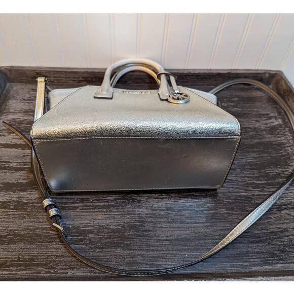 Michael Kors Avril Small Silver Cross Body Purse - Picture 5 of 5